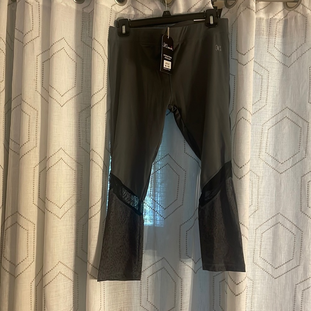 K’s More, NWT, Women’s, L, Gray Leggings w/mesh design